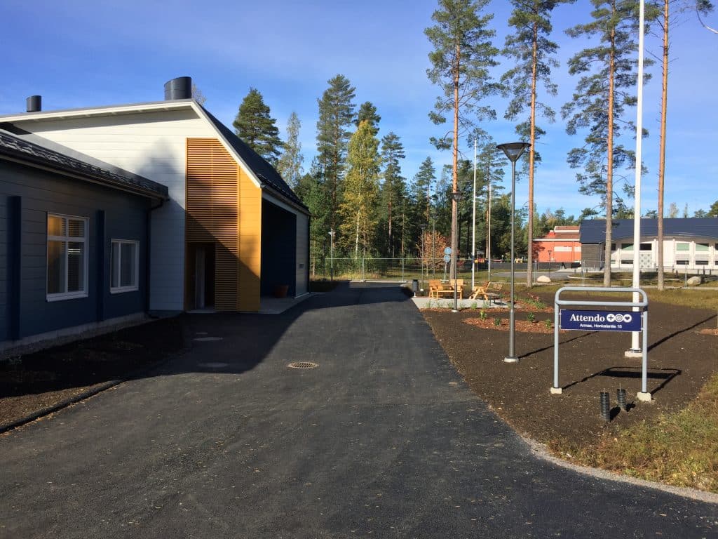 Ruoveden palvelutalo etupiha