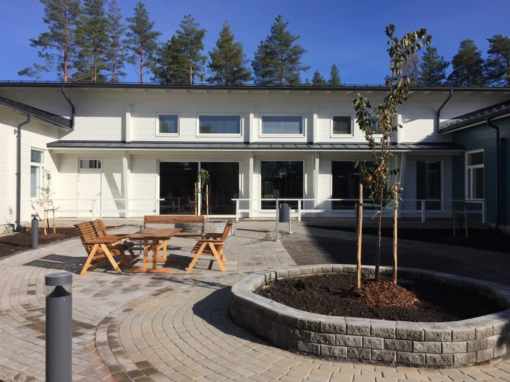 Ruoveden palvelutalo sisäpiha